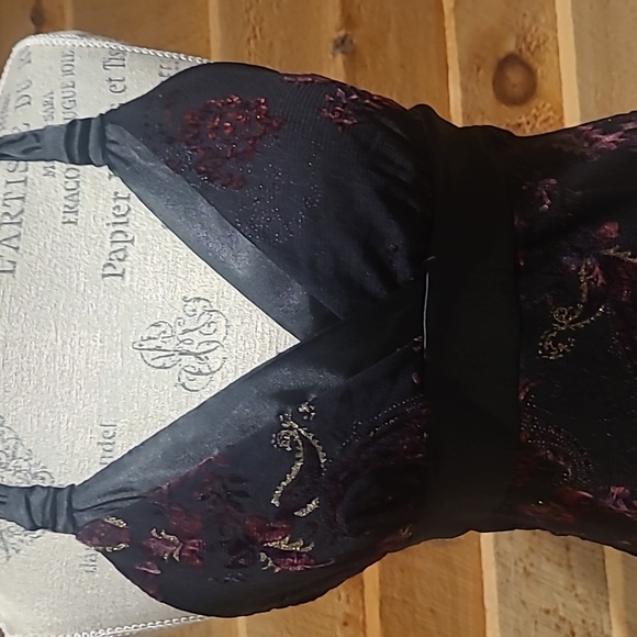 Halter dress size sm - Picture 2 of 6